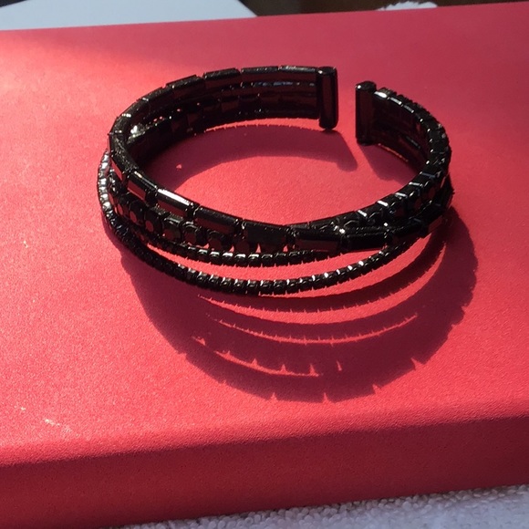 BLACK BEADED TEXTURED CUFF BRACELET / XF/ S - Picture 2 of 3